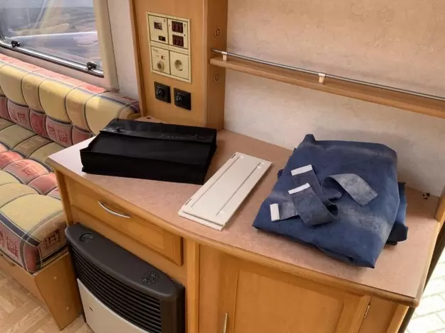 Elddis Force 450 Zondag 8 maart open (1005959)