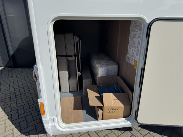 Hobby On Tour  C 680 GE (990716)