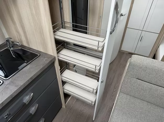 Hobby De Luxe 545 KMF Zondag 8 maart open (977480)