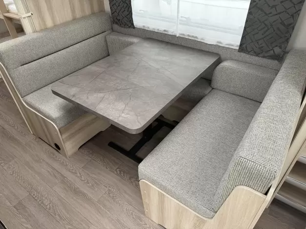 Hobby De Luxe 545 KMF Zondag 8 maart open (977480)