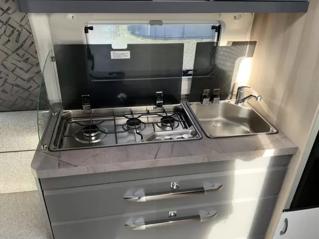 Hobby De Luxe 460 UFE Mover + vloerverwarming (1023939)