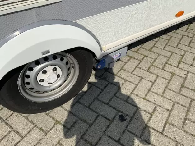 Hobby De Luxe 400 SFE Zondag 8 maart open (1011573)