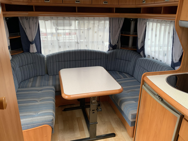 Hobby De luxe Easy 460 UFE Zondag 8 maart open (1032280)