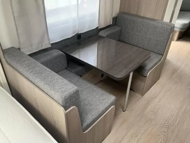 Hobby Prestige 720 UKFE Zondag 8 maart open (1022005)