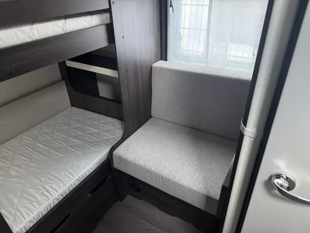 Hobby Prestige 720 KWFU Zondag 8 maart open (1025707)