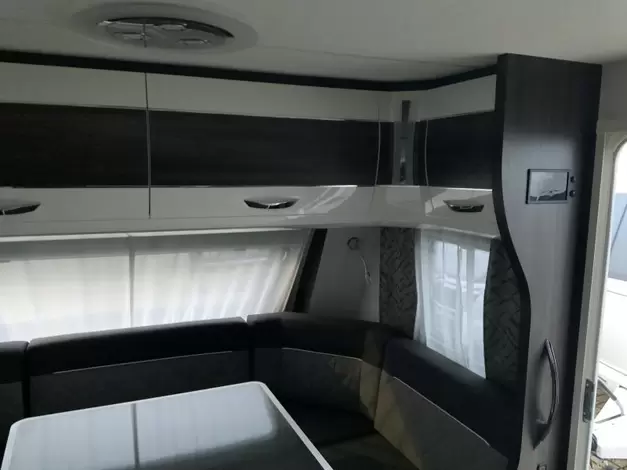 Hobby Prestige 650 KFU Zondag 8 maart open (981971)