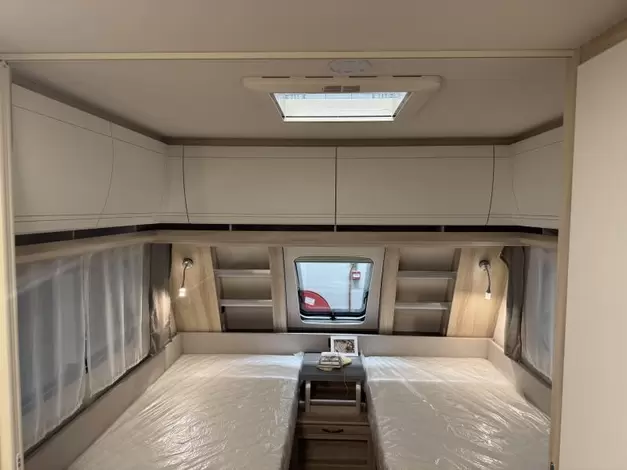 Hobby De Luxe 460 SL Zondag 8 maart open (1019589)