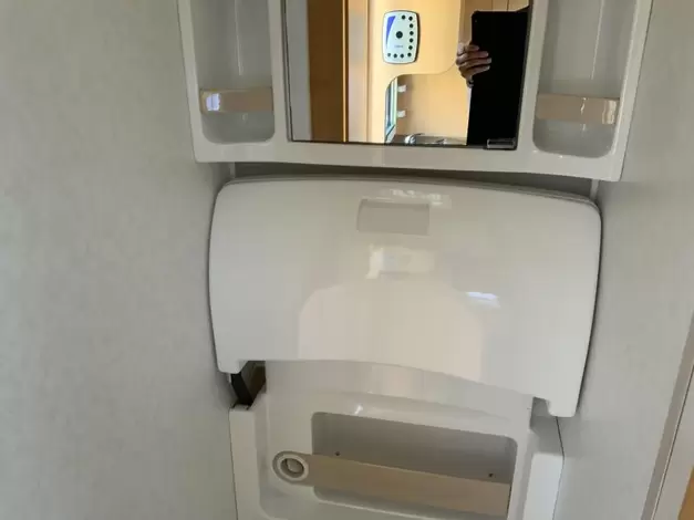 Hobby De Luxe 400 SF Zondag 8 maart open (1014390)