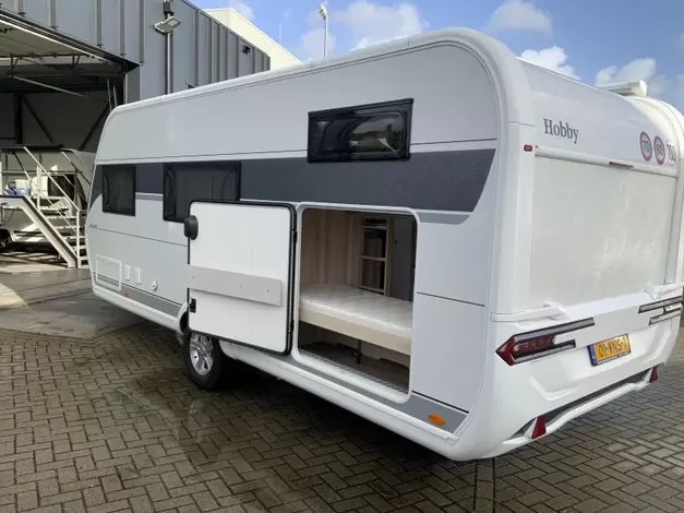 Hobby De Luxe 545 KMF Zondag 8 maart open (1016433)