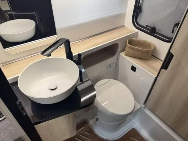 Hobby De Luxe 460 SL Zondag 8 maart open (1019589)