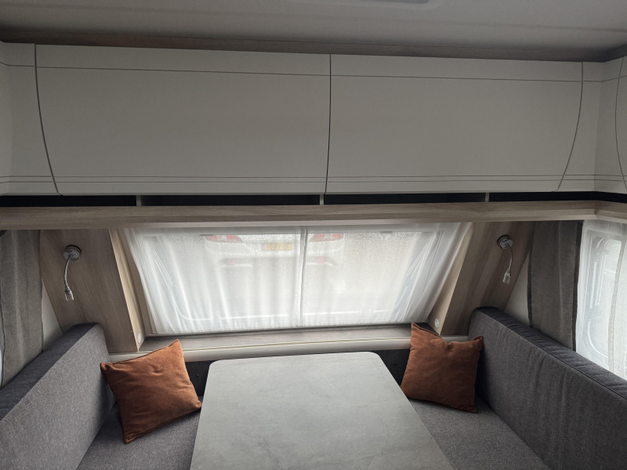 Hobby De Luxe 495 WFB Zondag 8 maart open (1026529)