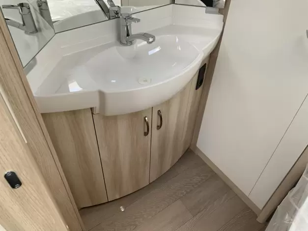 Hobby De Luxe 540 KMFE Zondag 8 maart open (1008078)