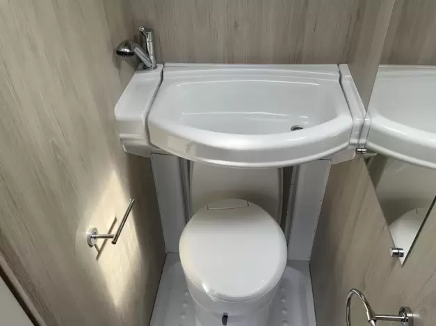 Caravelair Alba Family 466 Zondag 8 maart open (1011384)