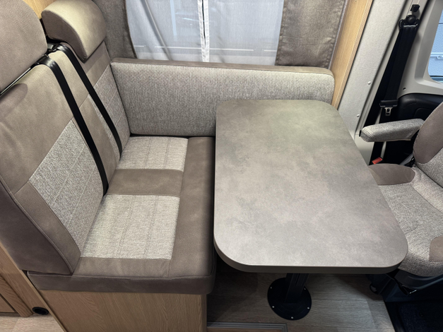 Hobby On Tour  C 680 GE (990716)