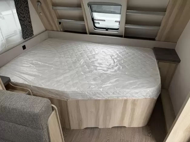 Hobby De Luxe 545 KMF Zondag 8 maart open (977480)