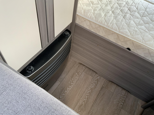 Hobby On Tour 390 SF 9 Zondag 8 maart open (1031634)