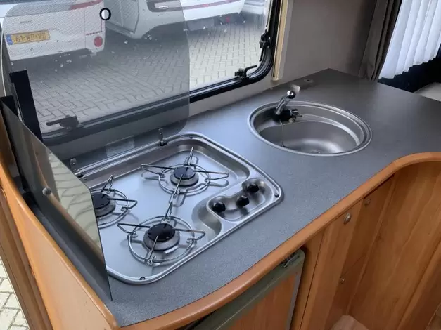 Adria Adora 502 UL Zondag 8 maart open (1024789)