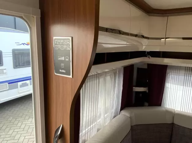 Hobby Excellent 460 UFE Zondag 8 maart open (992803)