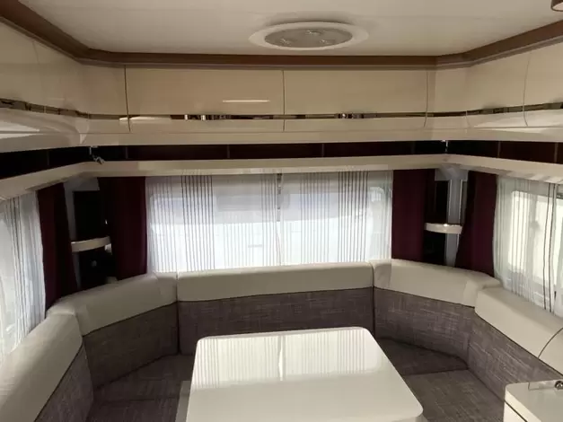 Hobby Excellent 460 UFE Zondag 8 maart open (992803)