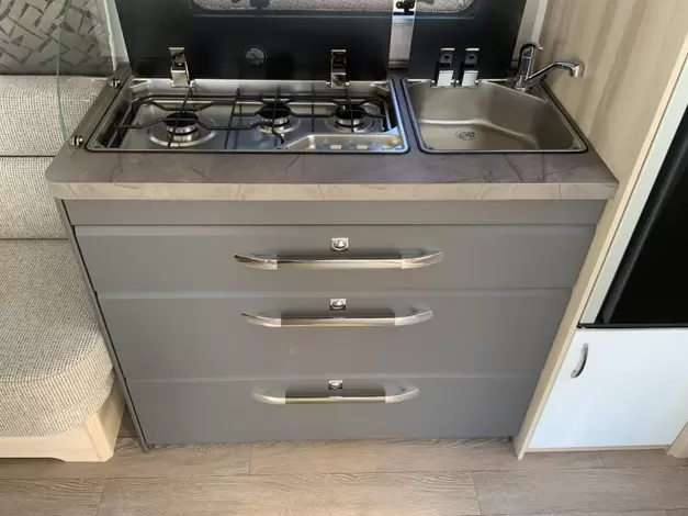 Hobby De Luxe 540 UL Zondag 8 maart open (971015)