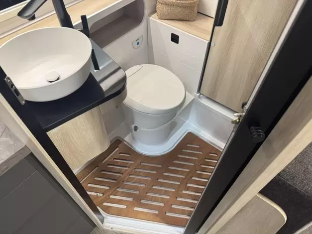 Hobby De Luxe 460 SL Zondag 8 maart open (1019589)