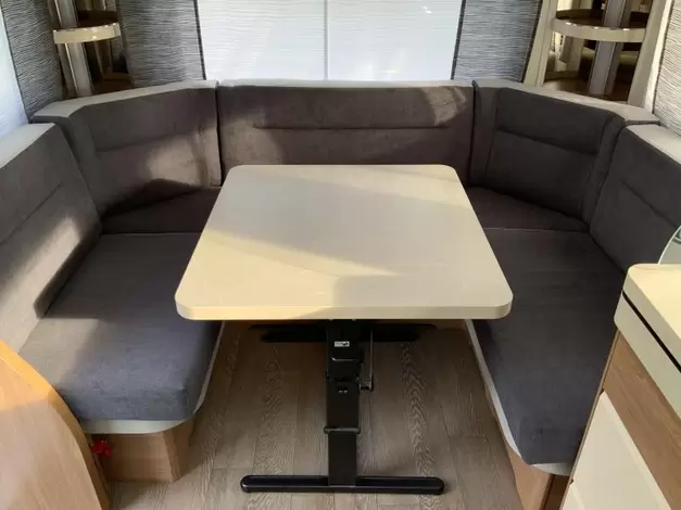 Hobby Excellent 495 UFE Zondag 8 maart open (1019194)