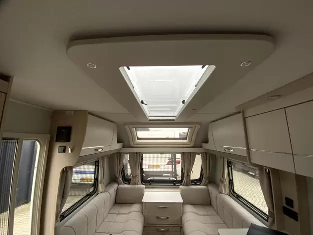 Elddis Avante 554 Zondag 8 maart open (1020694)