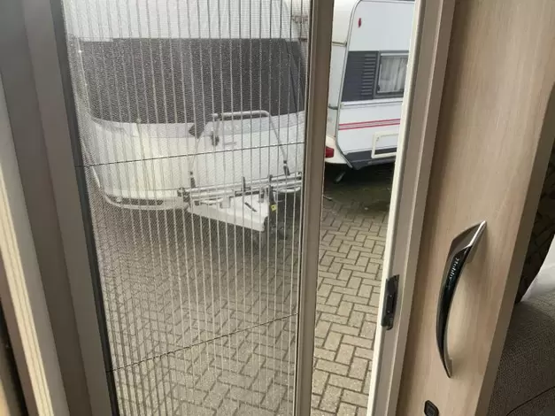 Hobby De Luxe 460 UFE Mover + vloerverwarming (1023939)