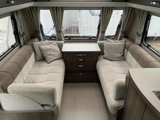 Elddis Affinity 574 Zondag 8 maart open (1028078)