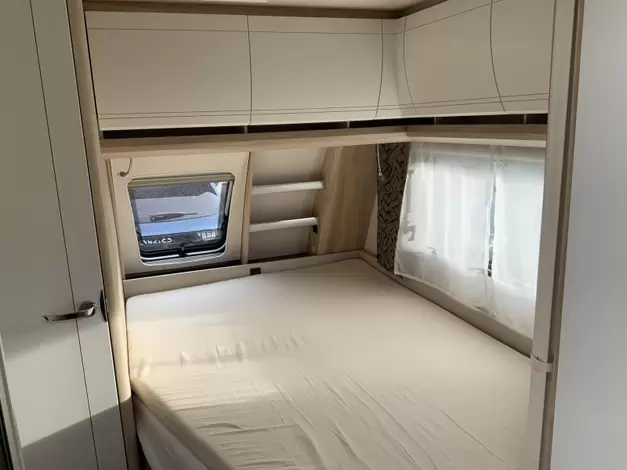 Hobby De Luxe 460 UFE Mover + vloerverwarming (1023939)