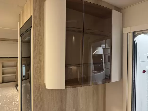 Hobby De Luxe 460 SFF Zondag 8 maart open (1019590)