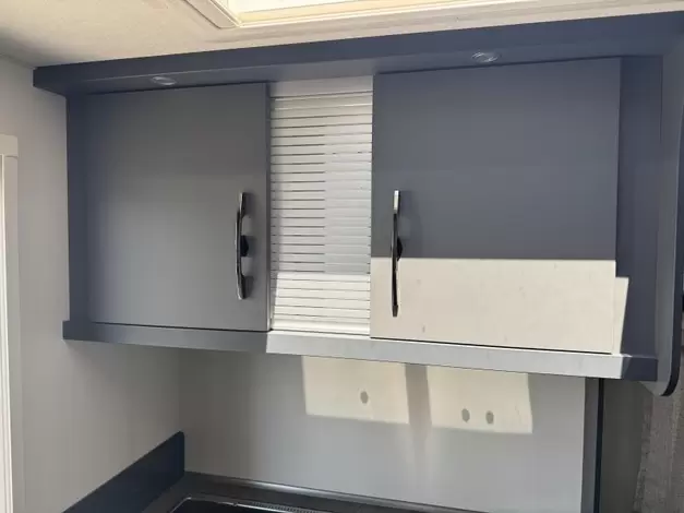 Hobby De Luxe 400 SFE Zondag 8 maart open (1006335)