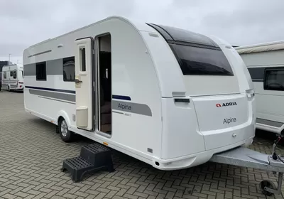 Adria Alpina 663 HT 9 Bevrijdingsdag open