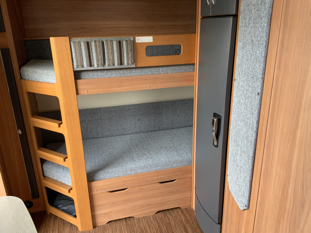 Hobby De Luxe 420 KB (1066936)