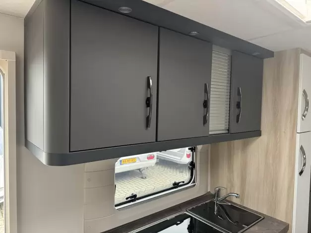 Hobby De Luxe 545 KMF Zondag 8 maart open (977480)