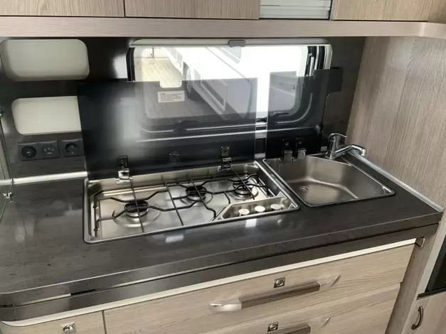 Hobby Prestige 720 UKFE Zondag 8 maart open (1022005)