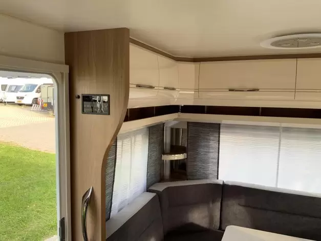 Hobby Excellent 495 UFE Zondag 8 maart open (1019194)