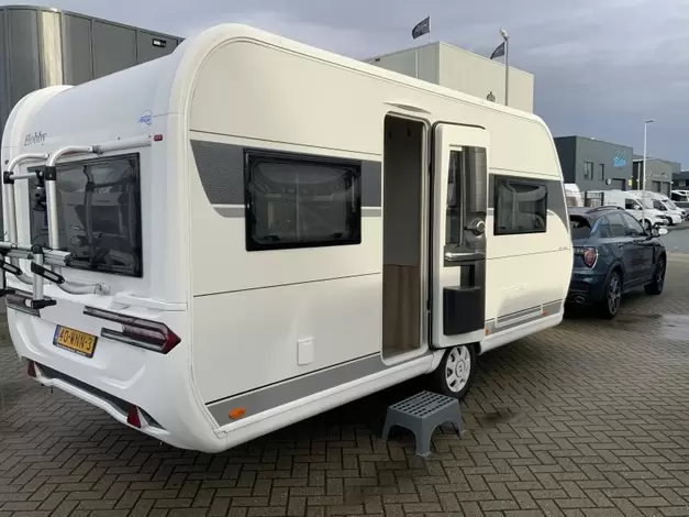 Hobby De Luxe 460 UFE Mover + vloerverwarming (1023939)