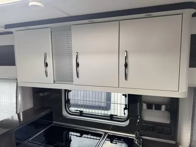 Hobby Prestige 720 KWFU Zondag 8 maart open (1025707)