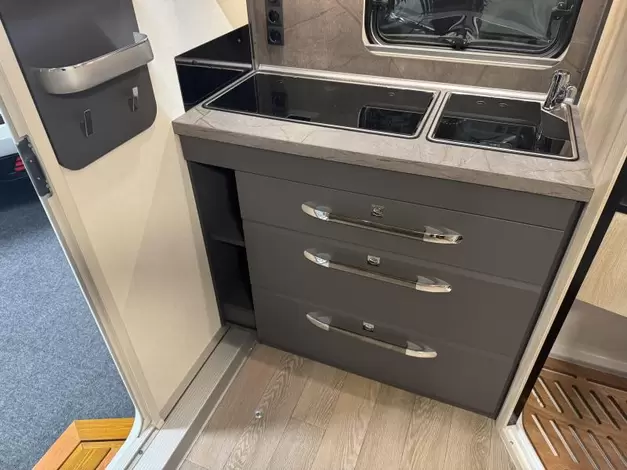 Hobby De Luxe 460 SL Zondag 8 maart open (1019589)