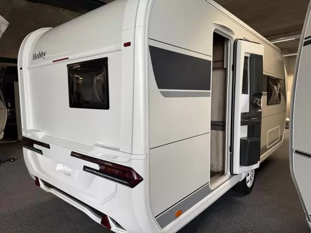 Hobby De Luxe 460 SL Zondag 8 maart open (1019589)