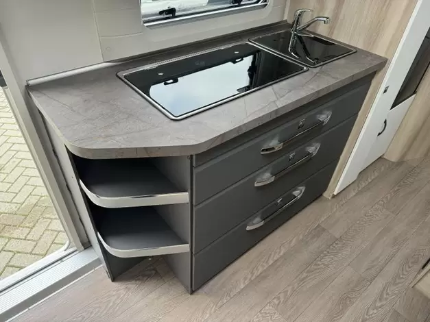 Hobby De Luxe 545 KMF Zondag 8 maart open (977480)