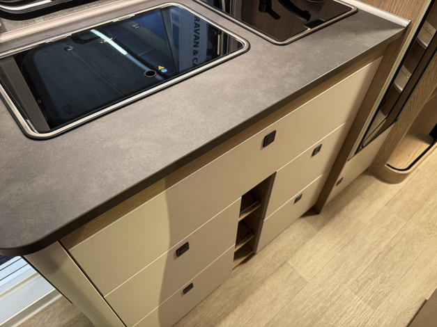 Hobby On Tour  C 680 GE (990716)