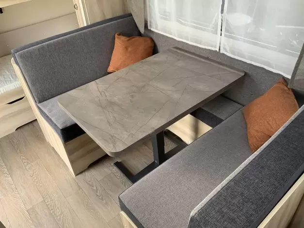 Hobby De Luxe 540 KMFE Zondag 8 maart open (1008078)