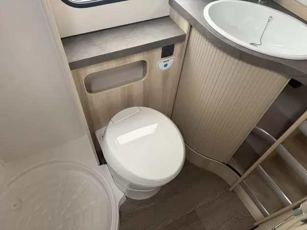 Hobby De Luxe 545 KMF Zondag 8 maart open (977480)