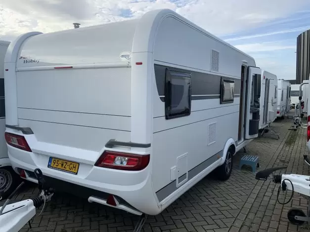 Hobby De Luxe 545 KMF Zondag 8 maart open (1017381)