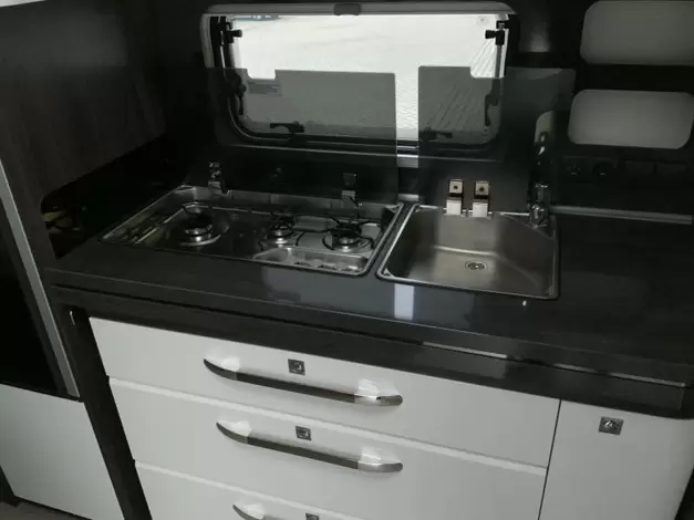 Hobby Prestige 650 KFU Zondag 8 maart open (981971)