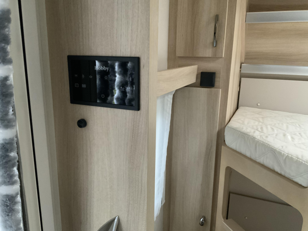 Hobby De Luxe 540 KMFE 9 Zondag 8 maart open (1032154)