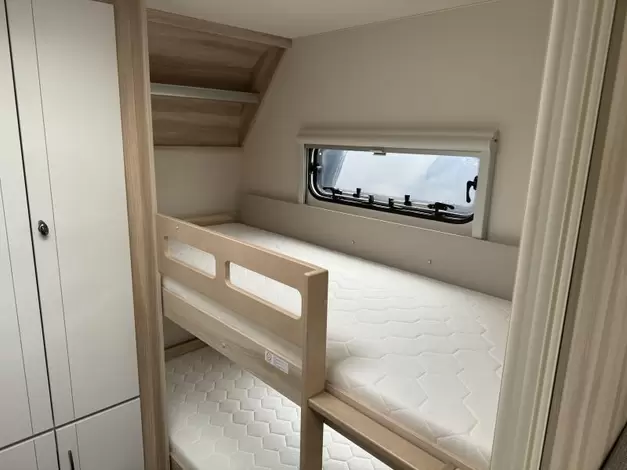 Hobby De Luxe 545 KMF Zondag 8 maart open (977480)