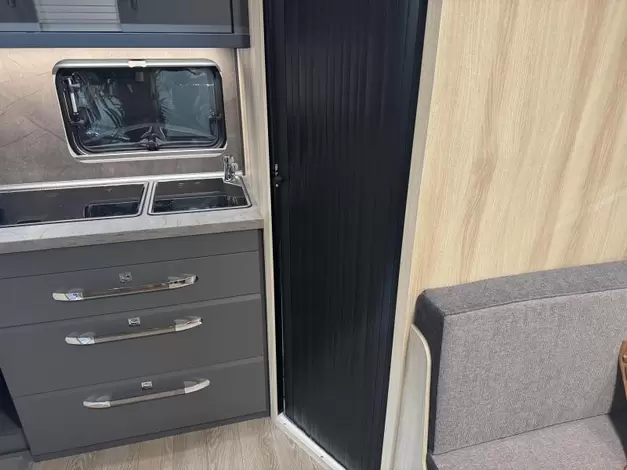 Hobby De Luxe 460 SL Zondag 8 maart open (1019589)